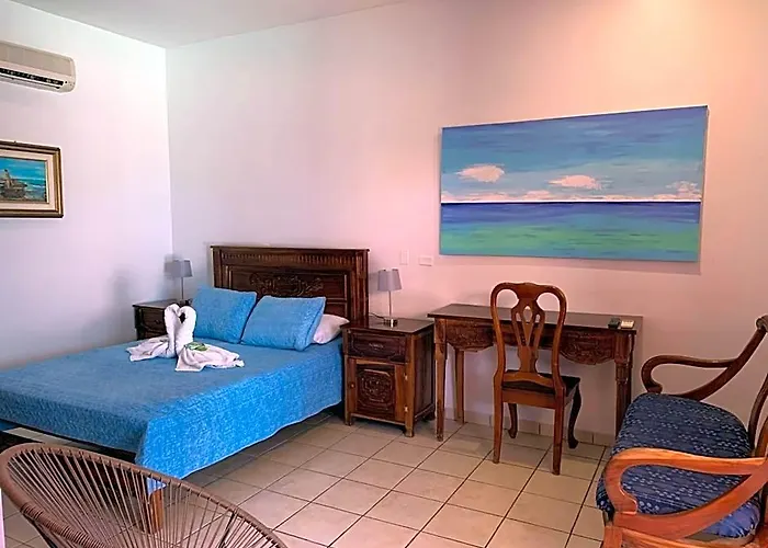 Toro Blanco Hotel 2*