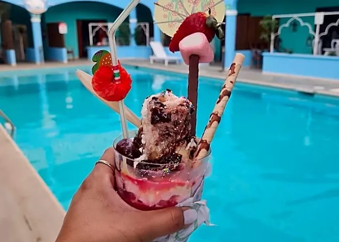 Hotel Toro Blanco 2*