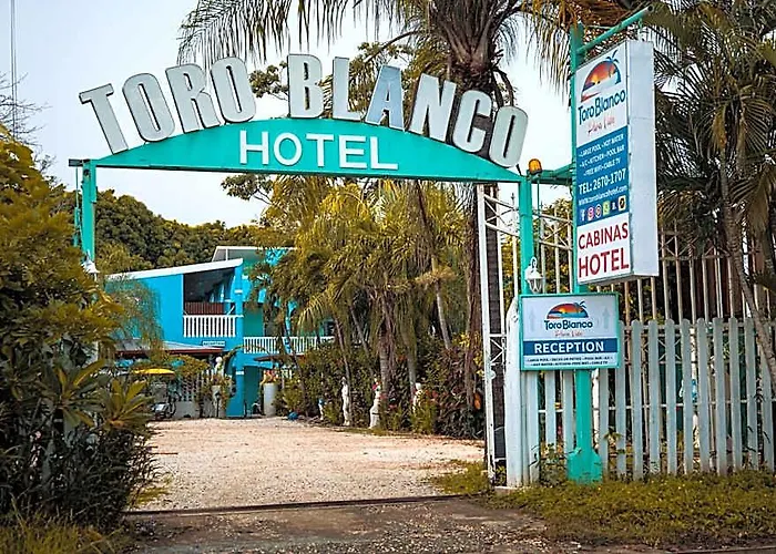 Toro Blanco Hotel