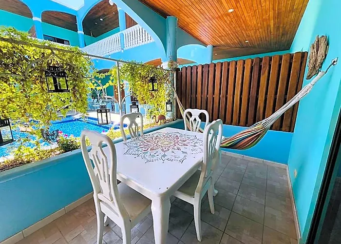 Hotel Toro Blanco