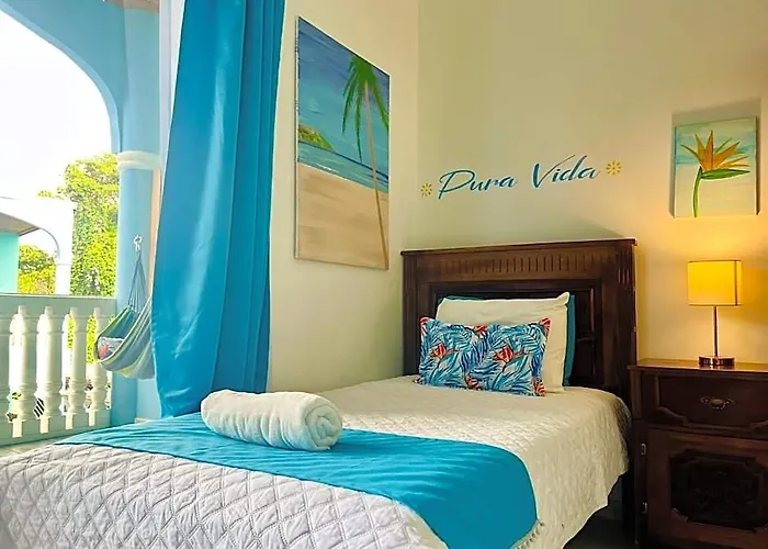 Toro Blanco Hotel Playas del Coco