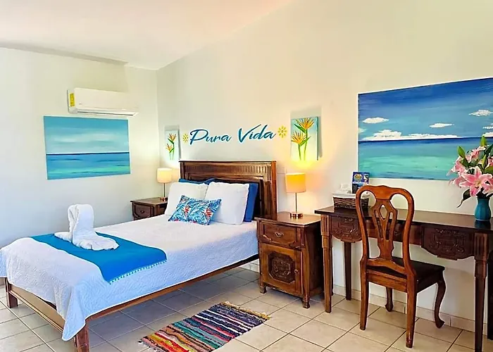 Toro Blanco Hotel Playas del Coco